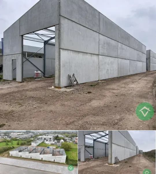 Commercial building for sale