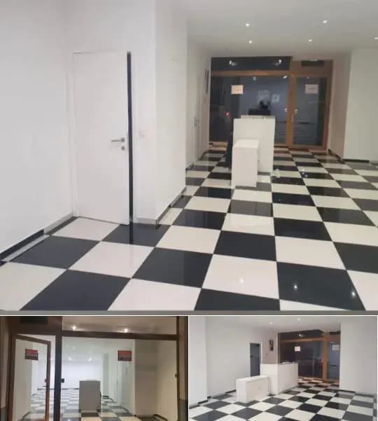 Commercial building for sale