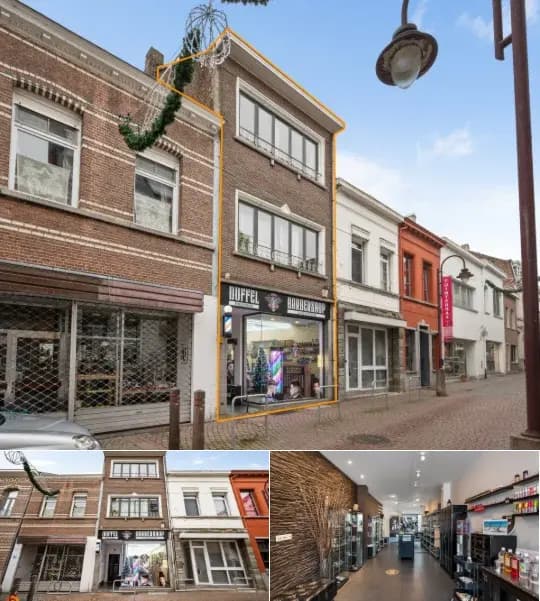 Commercial building for sale