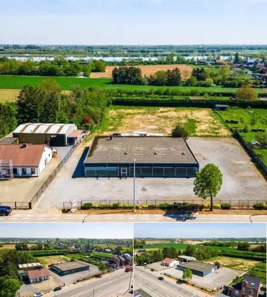 Commercial building for sale