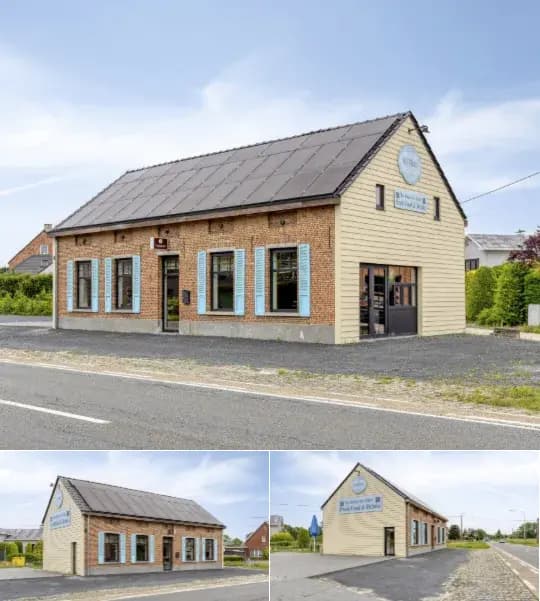 Commercial building for sale