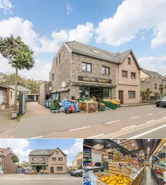 Commercial building for sale