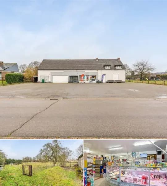 Commercial building for sale