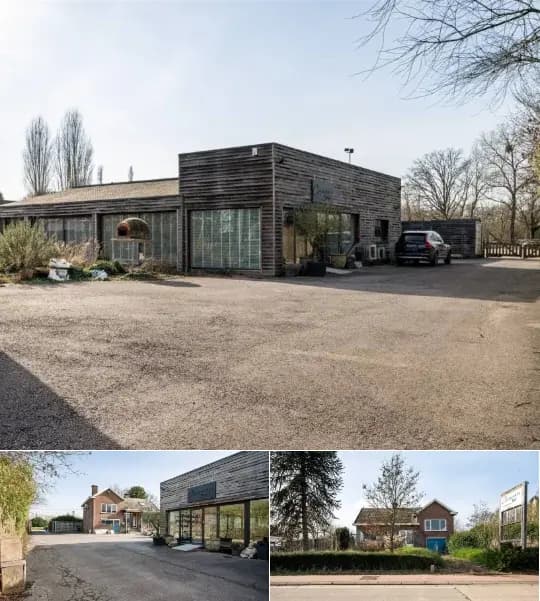 Commercial building for sale