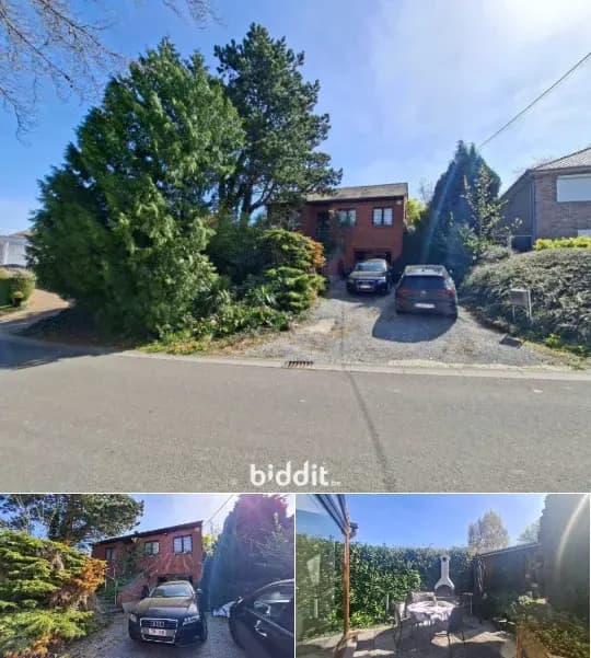 Villa in public sale