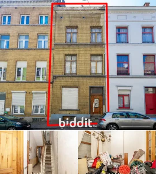 Residence in public sale