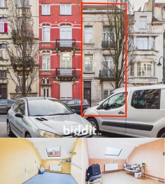 Residence in public sale
