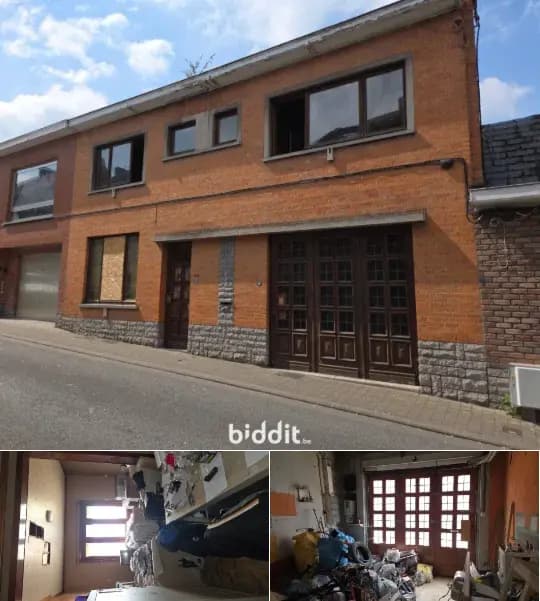 Residence in public sale