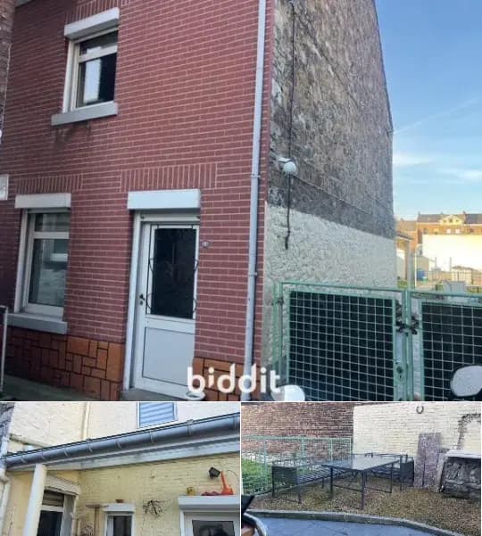 Residence in public sale
