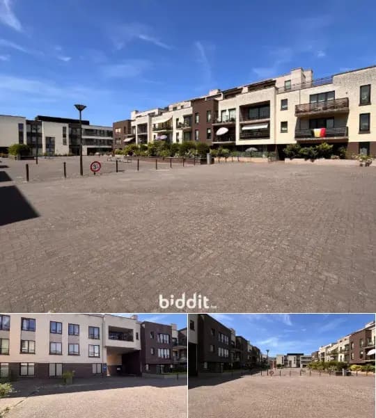 Office space in public sale