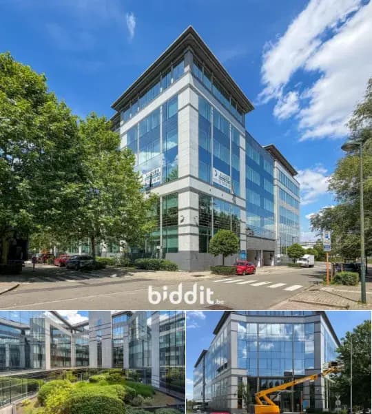 Office space in public sale