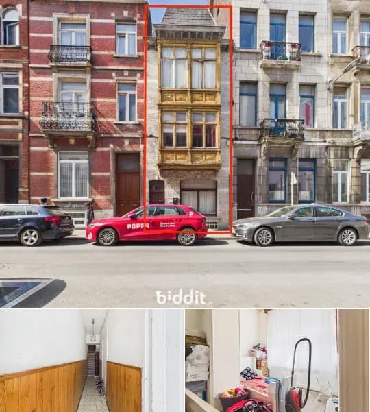 Residence in public sale