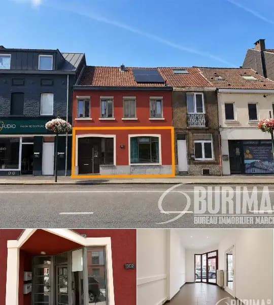 Commercial building for sale