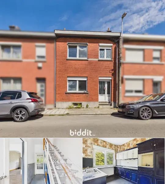 Residence in public sale