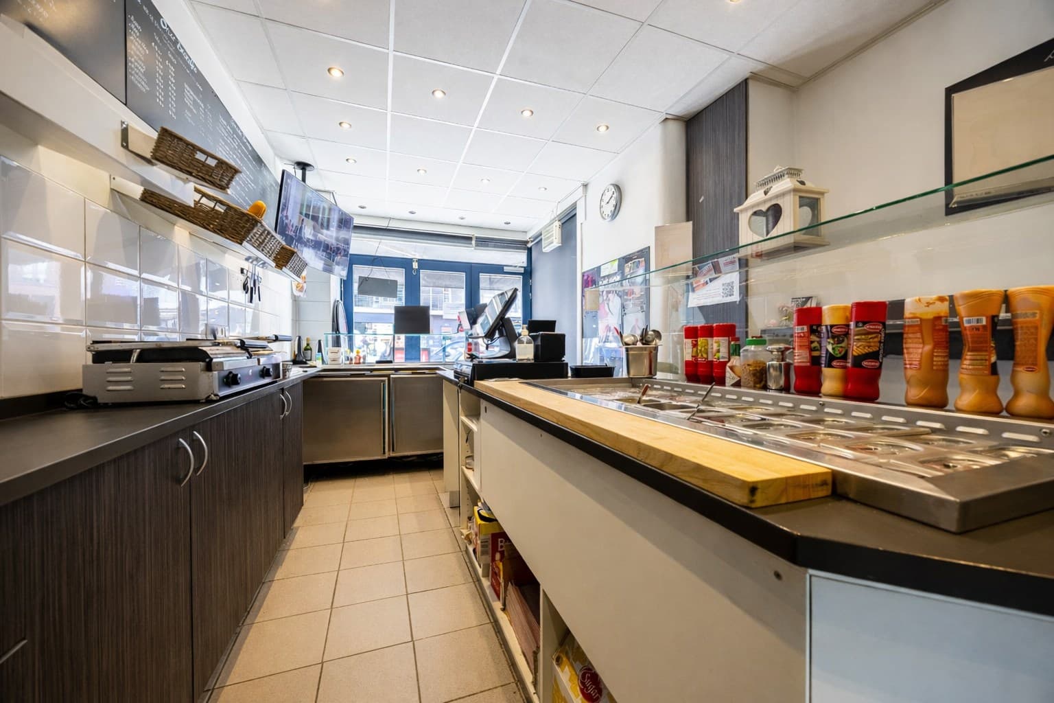 Commercieel te koop