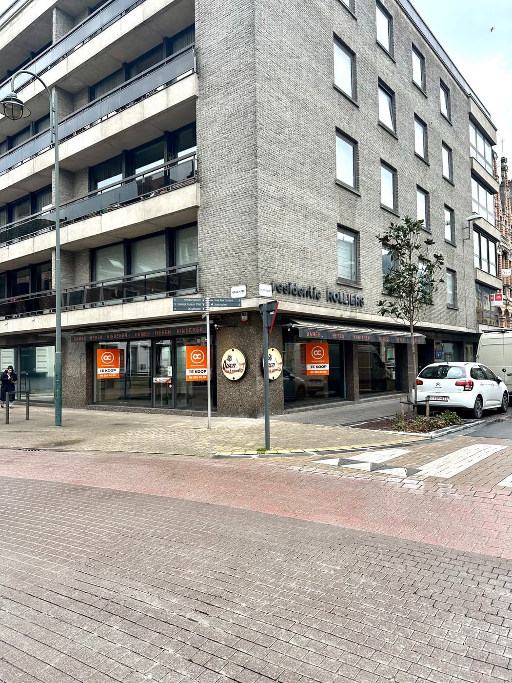 Commercieel te koop