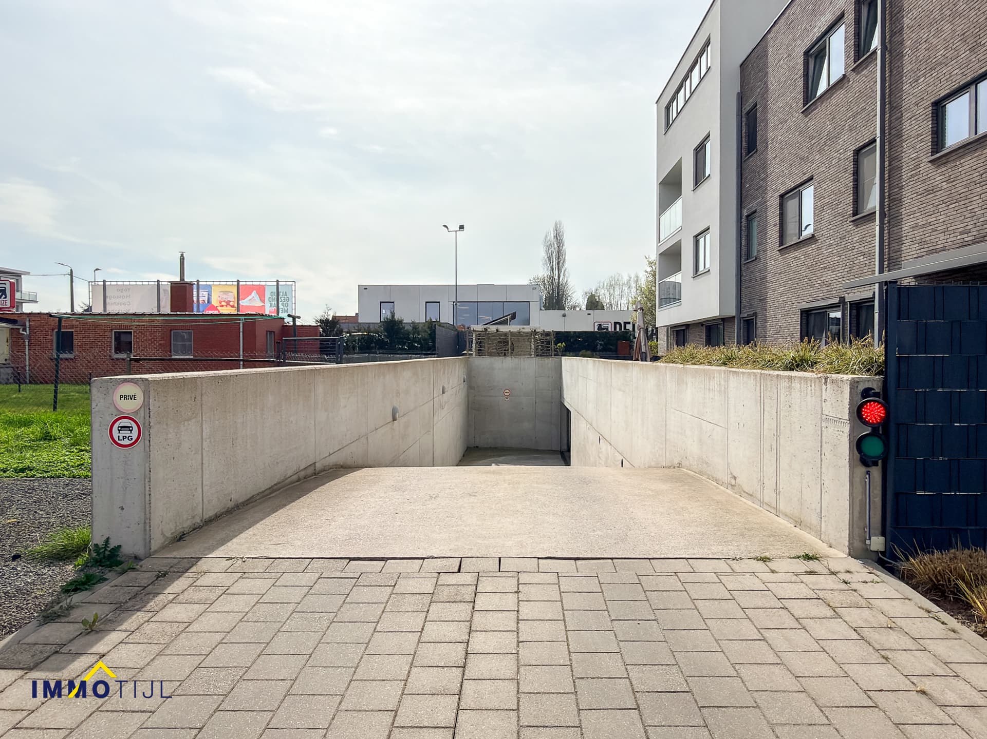Garage te koop