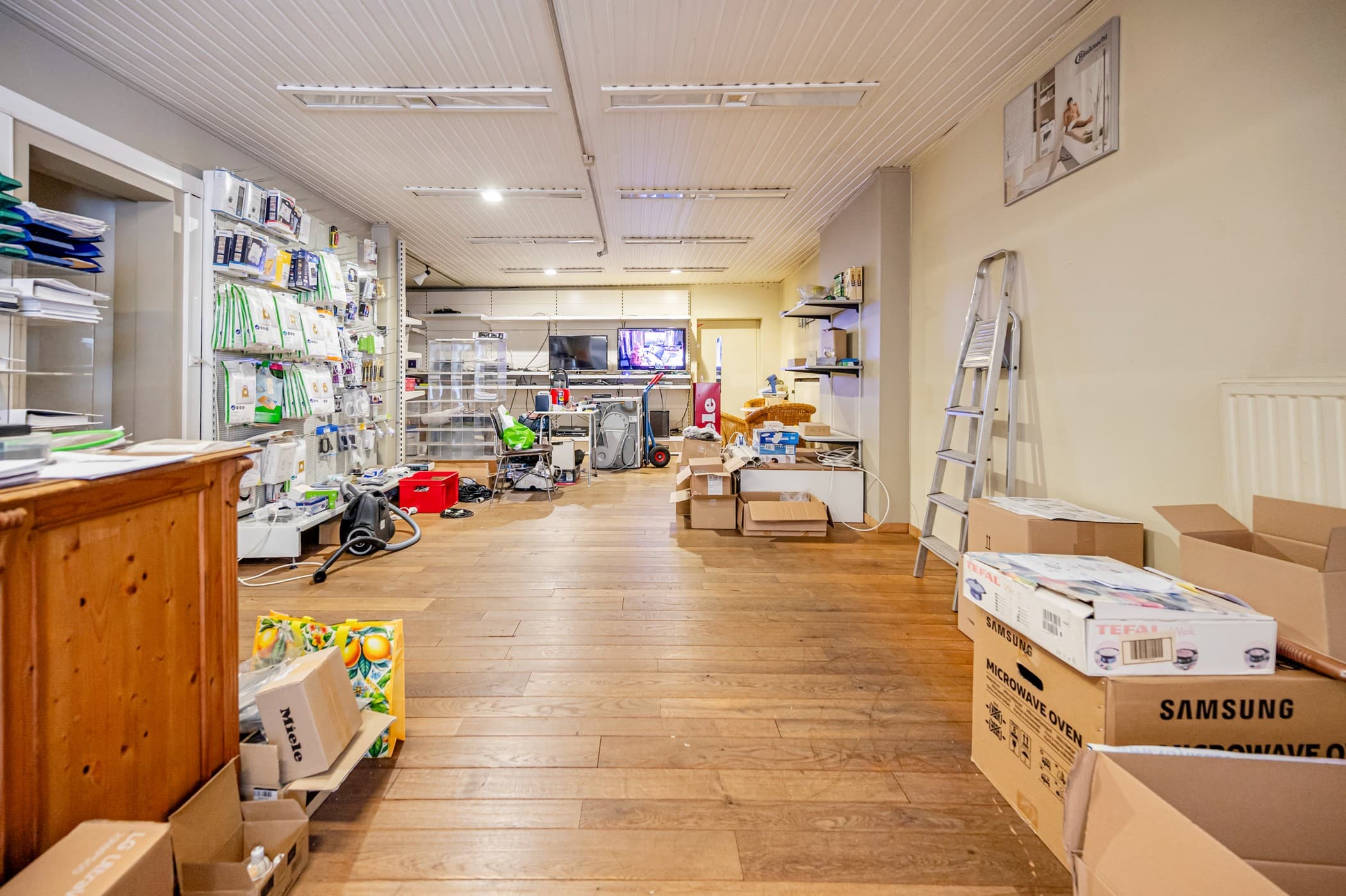 Commercieel te koop