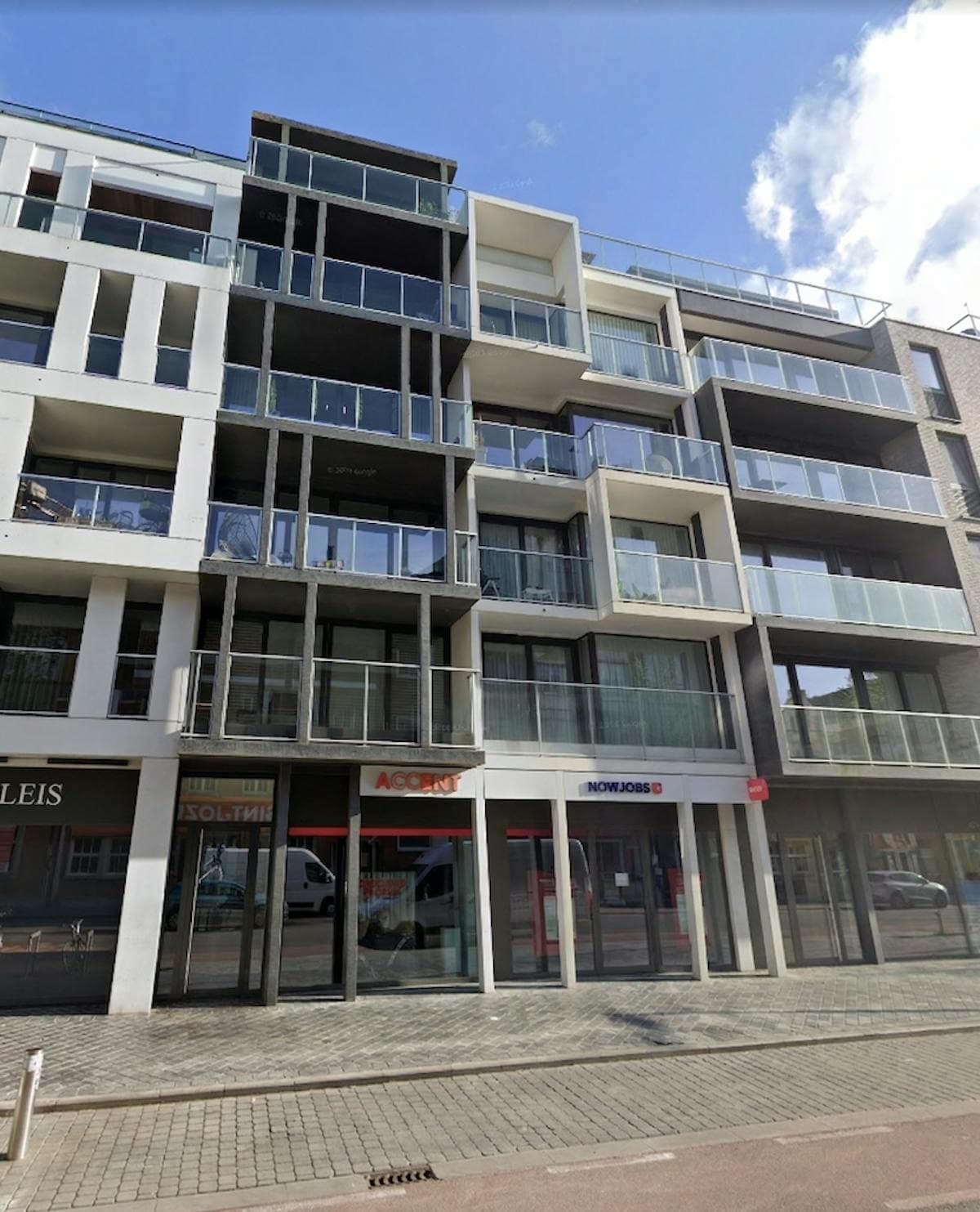 Commercieel te koop
