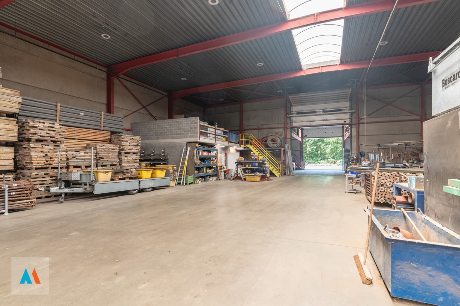 Commercieel te koop