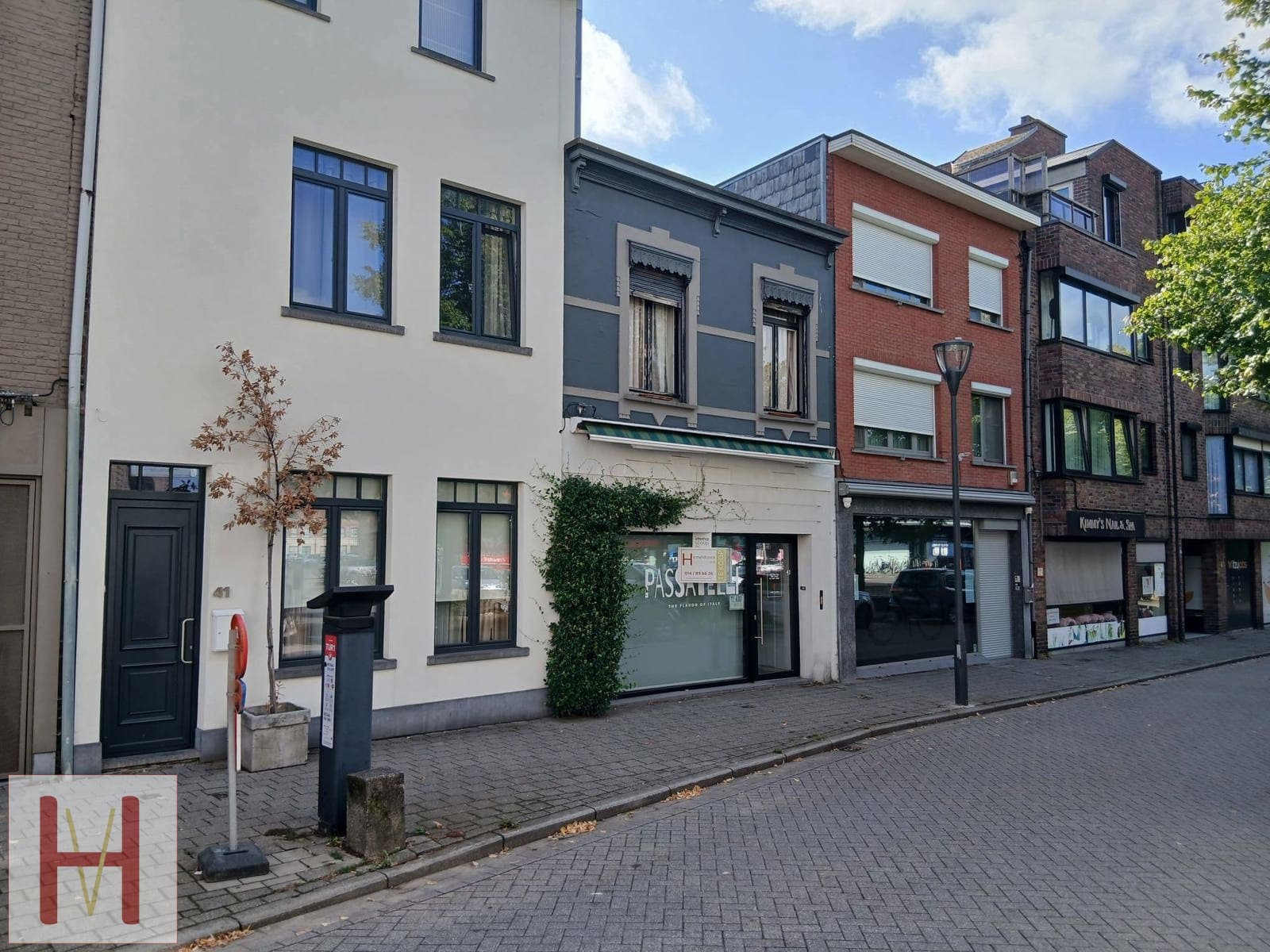 Commercieel te koop