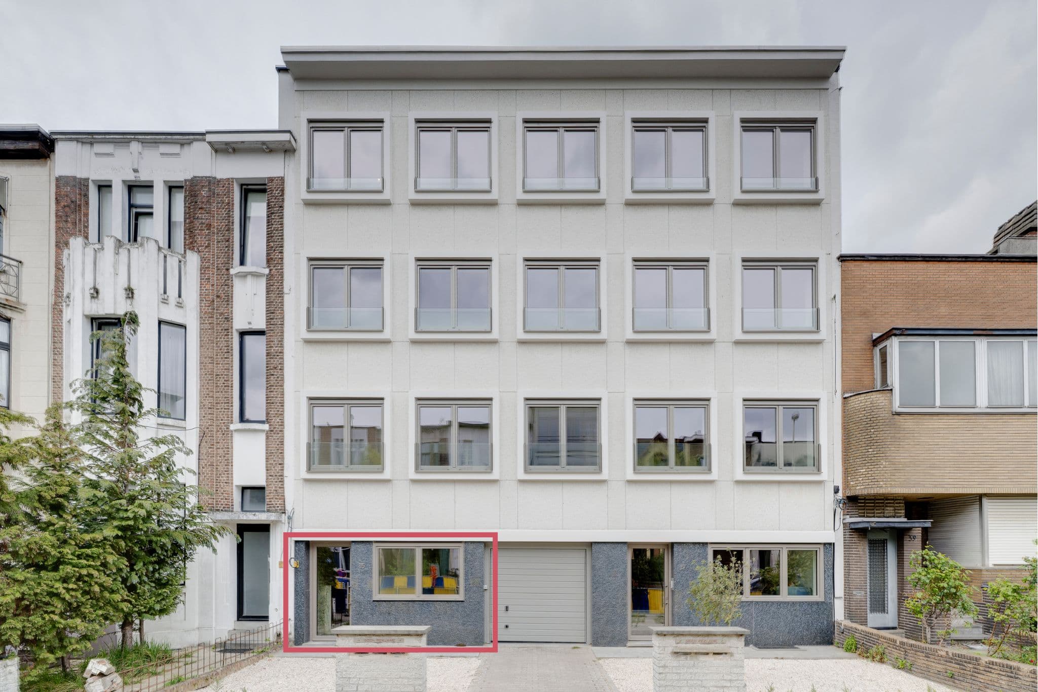 Commercieel te koop