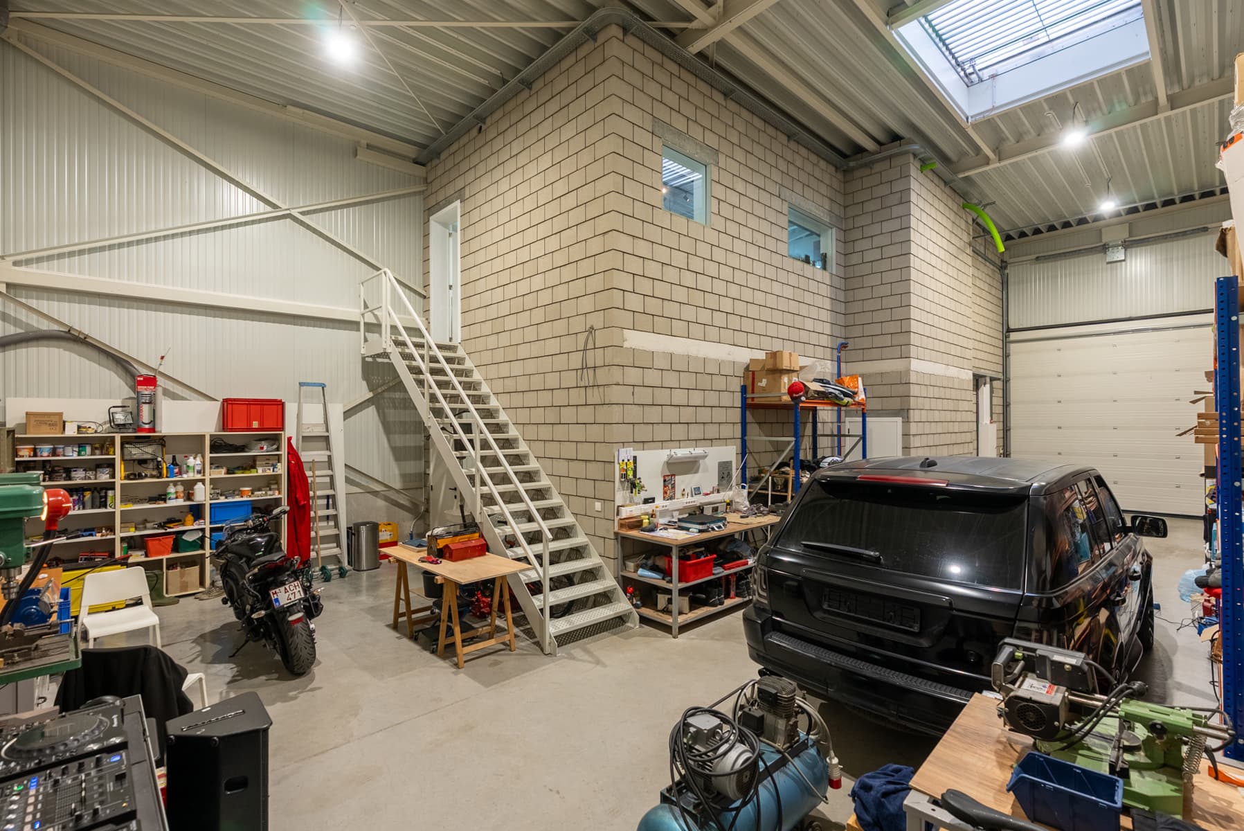 Commercieel te koop