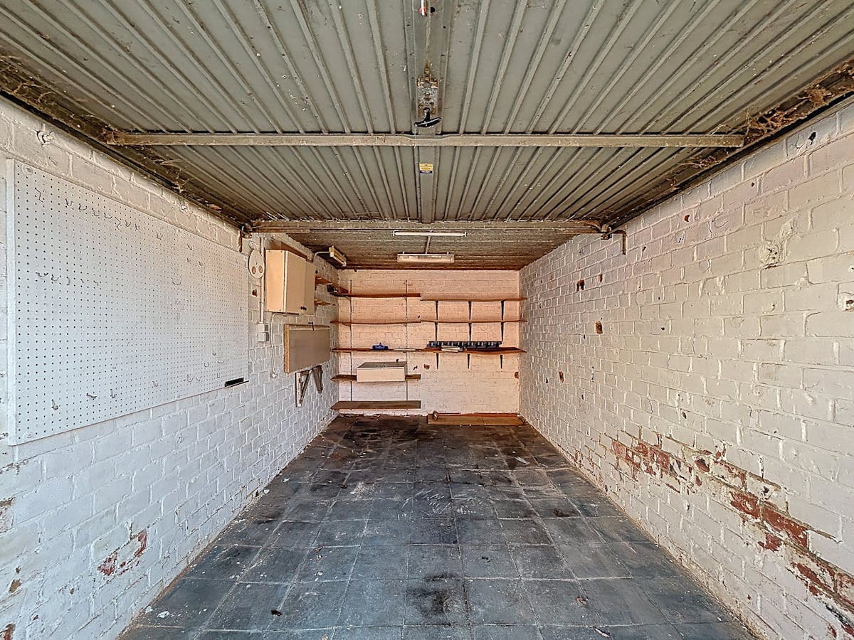 Garage te koop