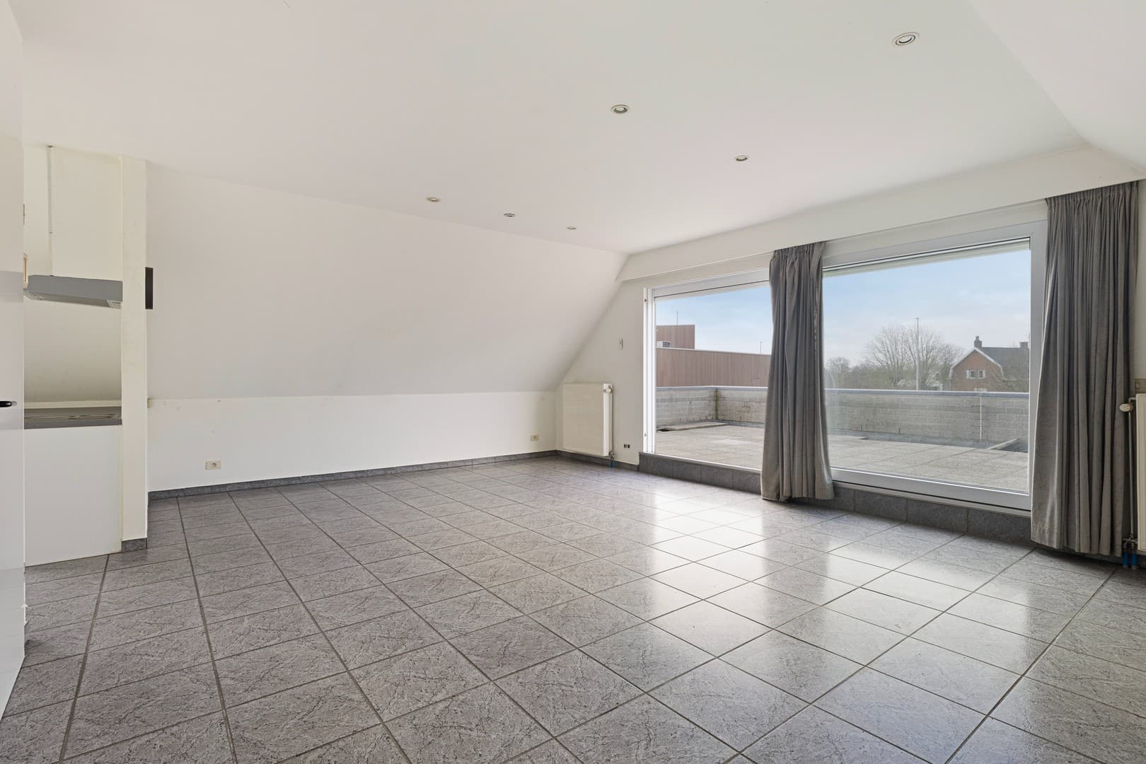 Commercieel te koop