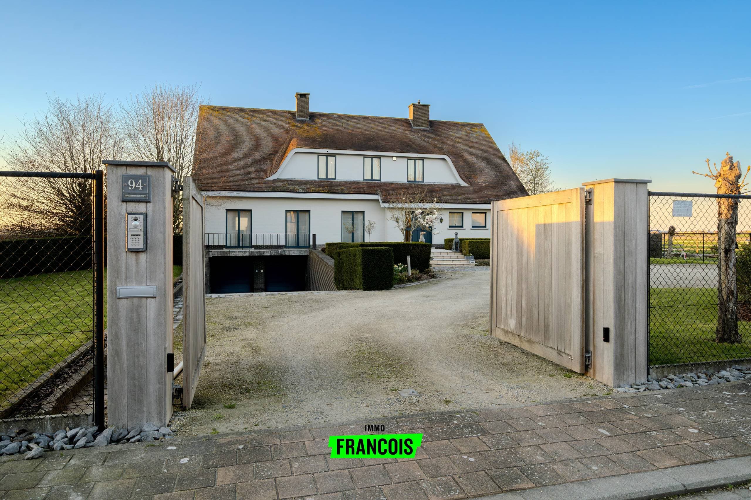 Huis te koop