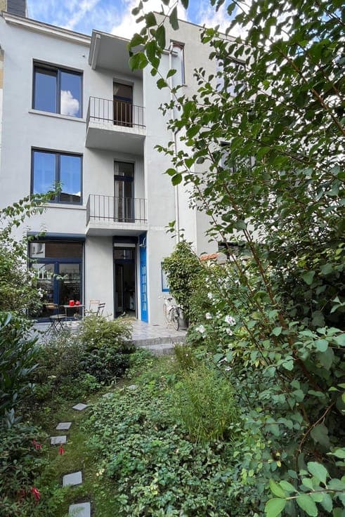 5 bed house Laeken, garden and sunny terrace