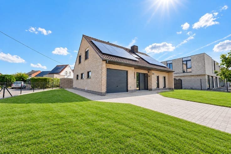 Goed gelegen, gerenoveerde woning met 3 slaapkamers, tuin...