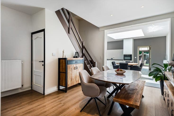 Instapklare woning met veranda en tuin
