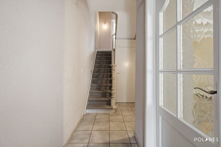 Ready-to-move-in terraced house with 4 bedrooms and a nice