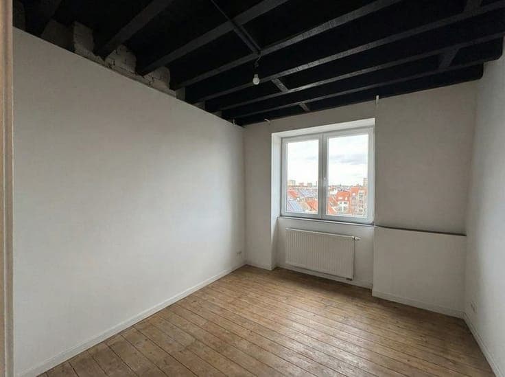 Yield property with 3 bedrooms & ±4.8% yield