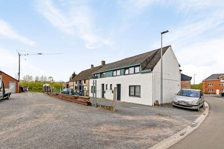 House for sale at Meerbeke