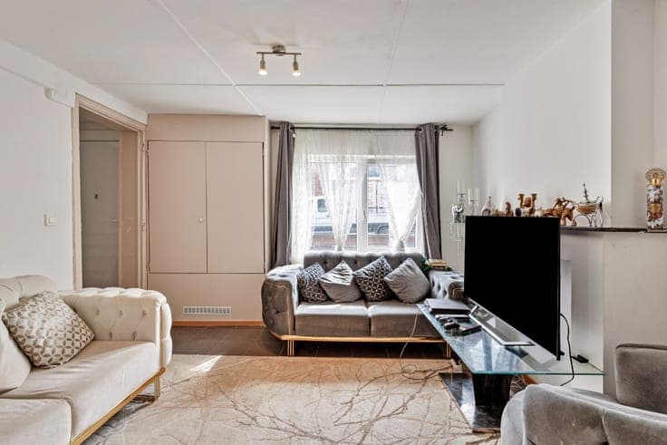 House for sale at Meerbeke