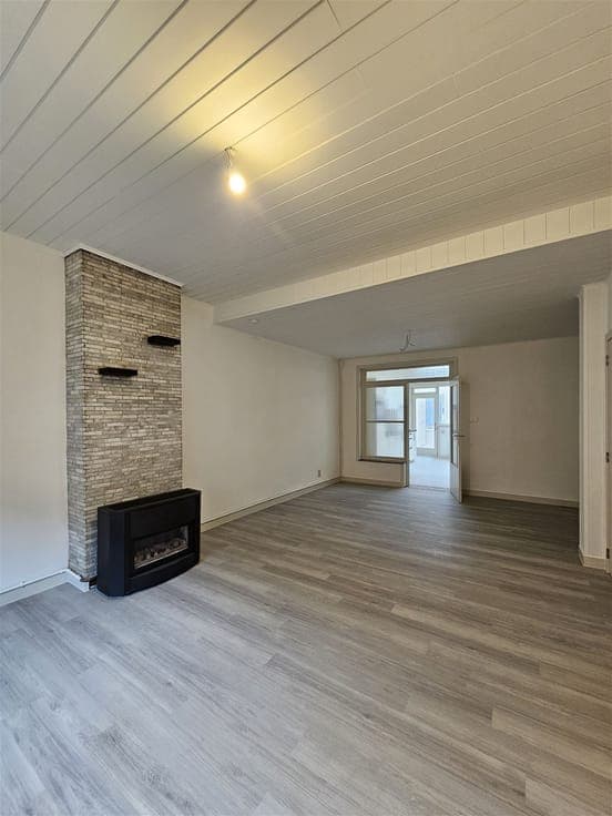 House with 3-4 bedrooms and garden
