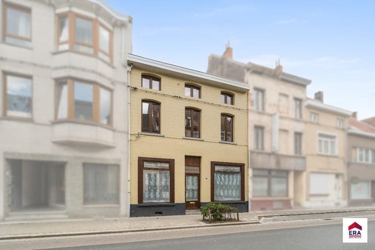 For sale: renovated house near station in Ruisbroek