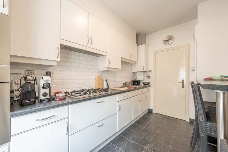 Groots breedhuis te centrum Brugge