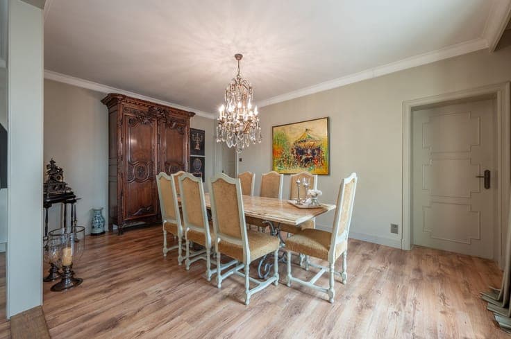 Groots breedhuis te centrum Brugge