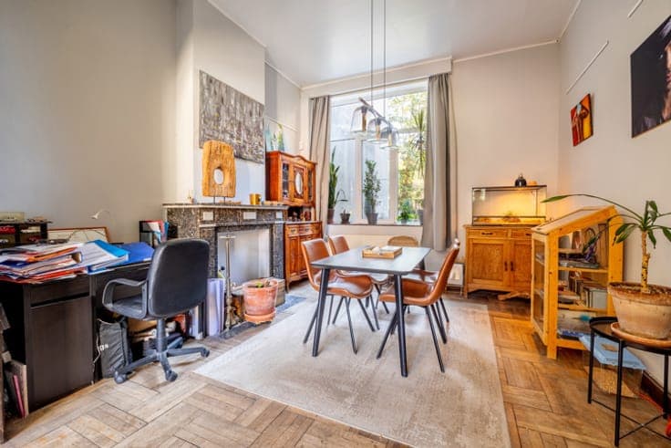 Bedroom House with Garden and Independent Studio
