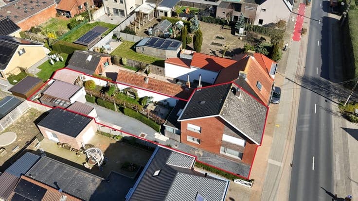 Halfopen 3 slaapkamerwoning in centrum Kortemark