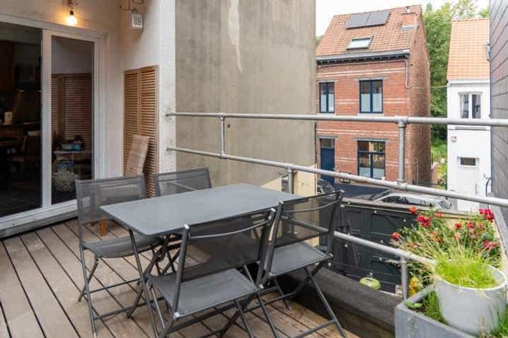 Broom Corner: 2-bedroom maisonette with terrace