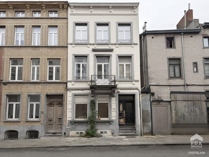 7-bedroom mansion with a garden in Ixelles
