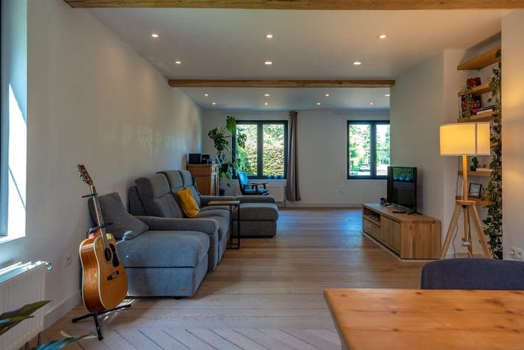 A villa in a quiet location with 3 spacious bedrooms