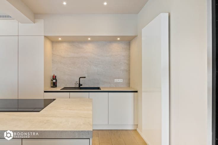 Instapklare woning met 4 slpkrs in hartje Edegem