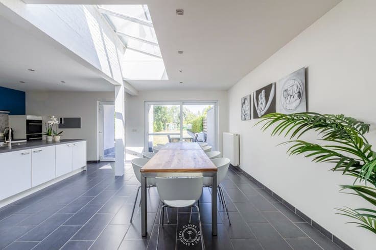 Moderne familiewoning met verrassende buitenruimte