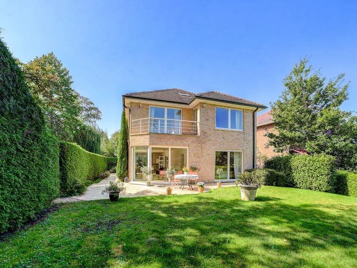 Fully move-in ready villa in a TOP location in Kraainem