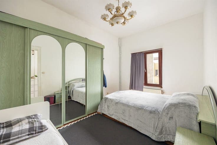 Opbrengsteigendom met 3 appartementen